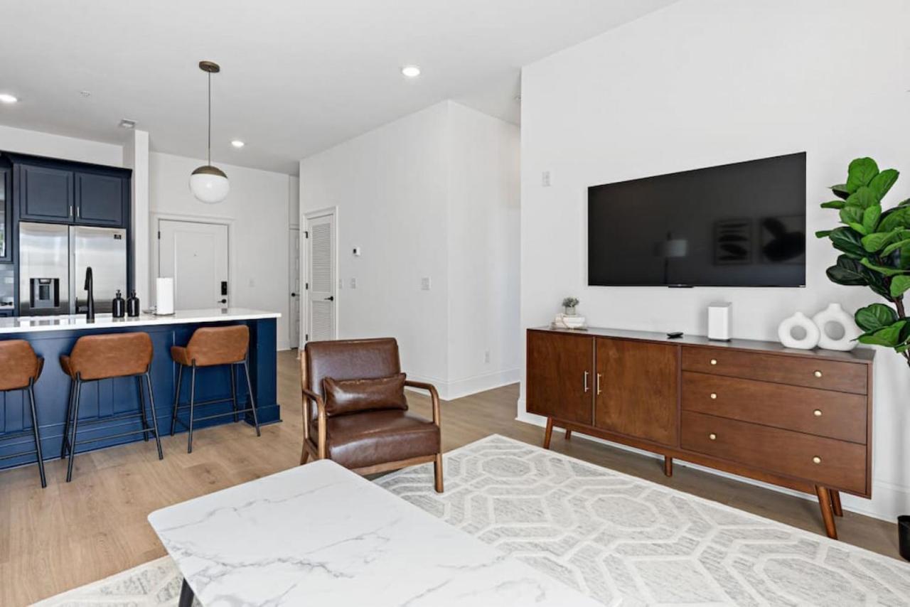 Hip New Condo Near Broadway And Trendy East Nash With 5 Beds Нашвил Екстериор снимка